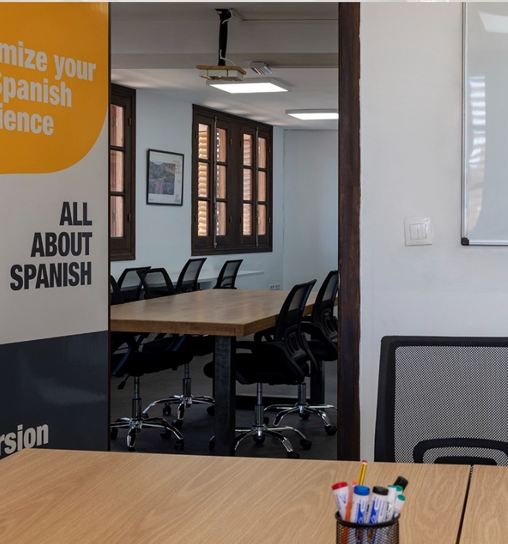 スペイン、バレンシアのスペイン語学校EUROACE内の教室