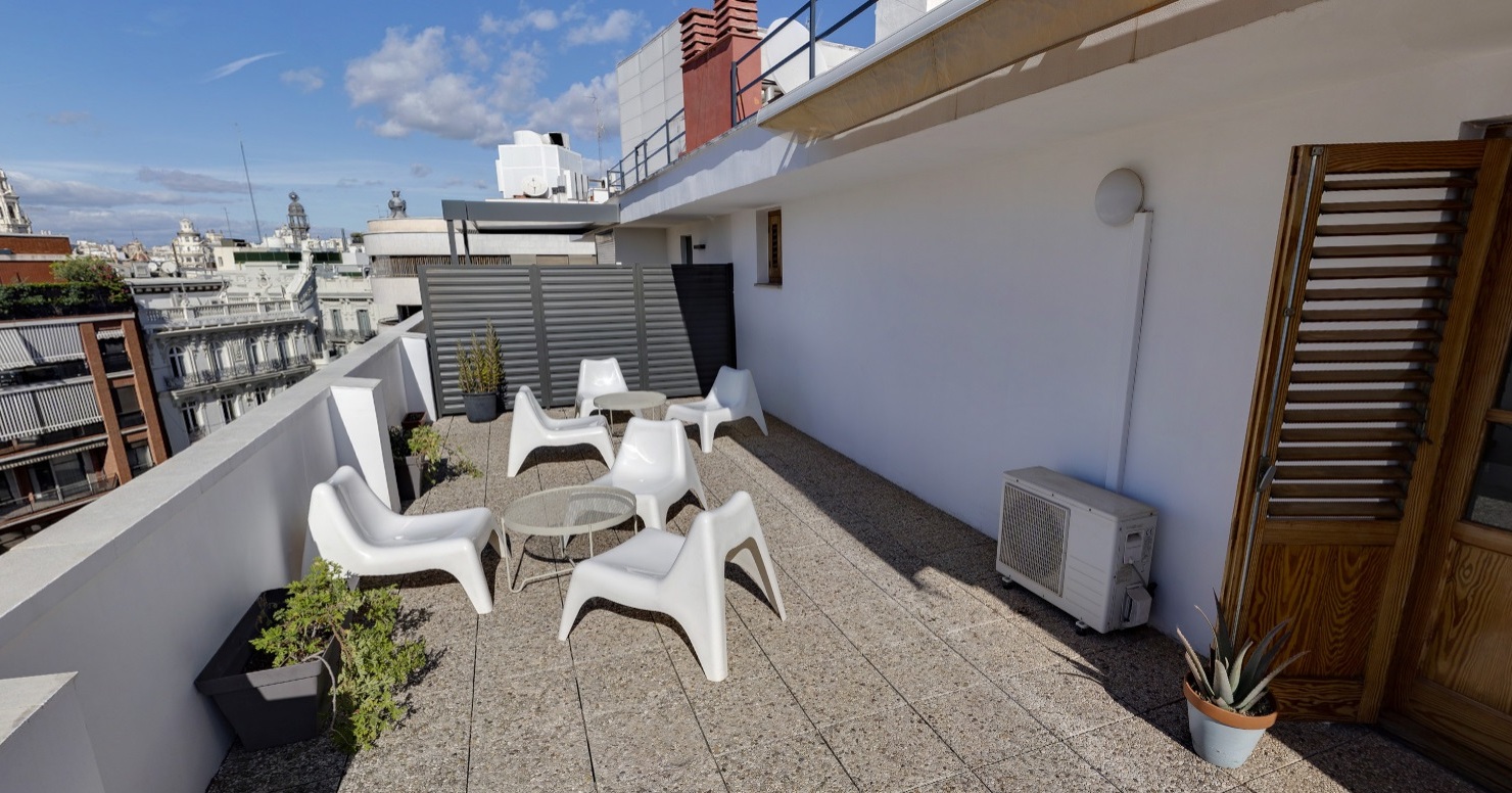 スペイン、バレンシアのスペイン語学校EUROACEのテラス