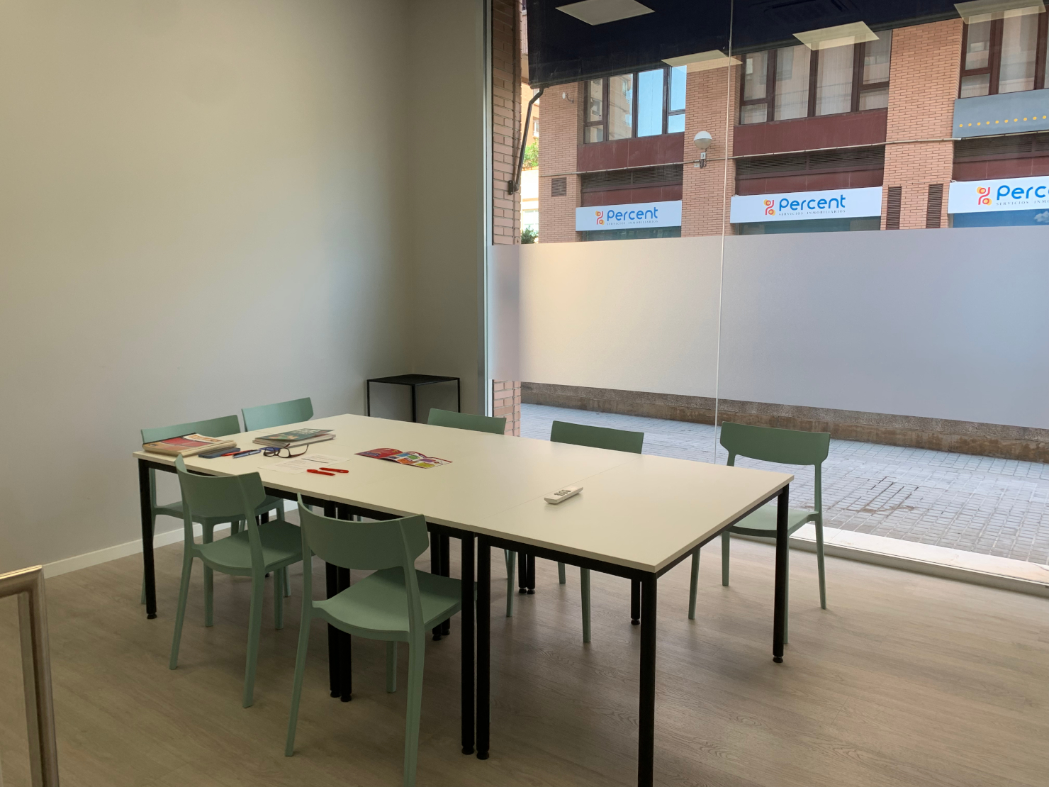 スペイン、バレンシアのスペイン語学校vive spanishの誰もいない教室