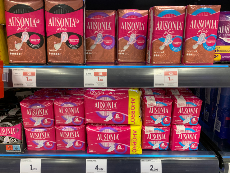 スペインで売られているAUSONIAの生理用ナプキン