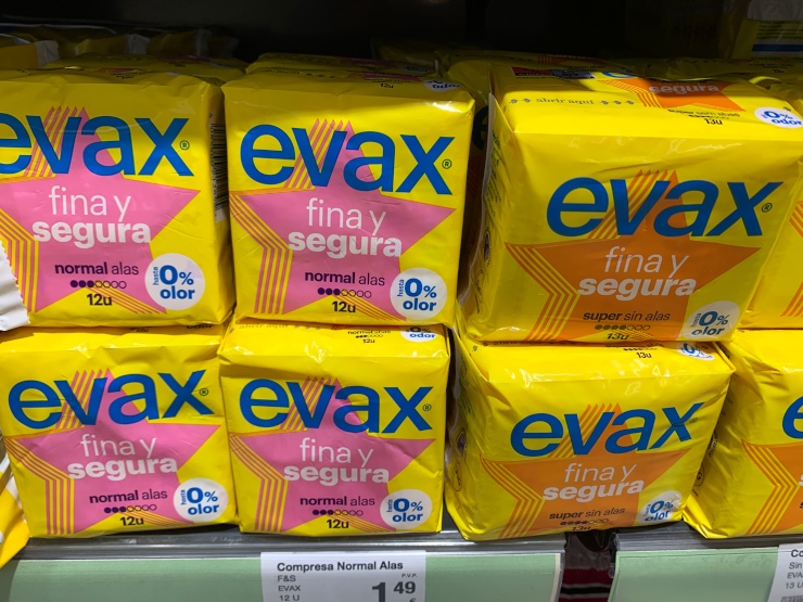 スペインで売られているevaxの生理用ナプキン
