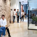 スペイン・バレンシアの語学学校、エスパニョレの生徒たちがいる校内風景